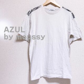 アズールバイマウジー(AZUL by moussy)のAZUL by moussy アズール　Tシャツ カットソー　半袖　迷彩　白(Tシャツ(半袖/袖なし))