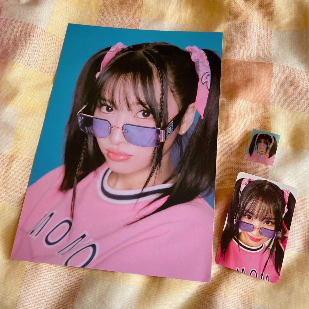 TWICE モモ MOMO セット 撮さ TWICE モモ MOMO セット 撮さ