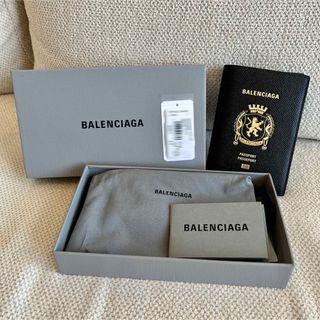 バレンシアガ(Balenciaga)のBALENCIAGA ブラック　パスポート(パスケース/IDカードホルダー)