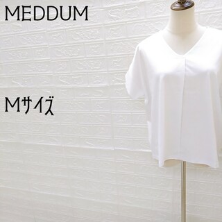 《MEDDUM》メデューム　クロスオーバーVネックブラウス　オフホワイト　M(シャツ/ブラウス(半袖/袖なし))