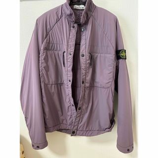 STONE ISLAND(ナイロンジャケット ・ パープル/紫色系)の STONE ISLAND(ナイロンジャケット ・ パープル/紫色系)の