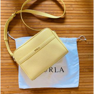 フルラ(Furla)のお値下げ　FURLA AVRIL CROSSBODY   アヴリル　イエロー　(ショルダーバッグ)