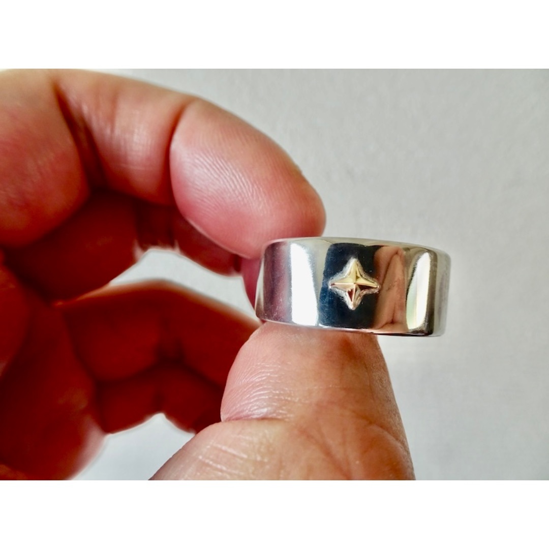 仁尾彫金『k18十字星、幅1cm、平打リング』ハンドメイド290b 仁尾彫金『k18十字星、幅1cm、平打リング』ハンドメイド290b