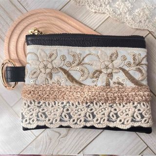 ハンドメイド　インド刺繍リボン　ミニポーチ(ポーチ)