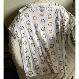 洗濯済　海外直輸入古着　ガーフィールドTシャツ2XLサイズ　流行のオーバーサイズ(Tシャツ/カットソー(半袖/袖なし))