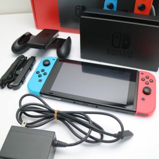 ニンテンドースイッチ(Nintendo Switch)の超美品 Nintendo Switch ネオンブルーネオンレッド  M666(家庭用ゲーム機本体)