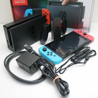 ニンテンドースイッチ(Nintendo Switch)の超美品 Nintendo Switch ネオンブルーネオンレッド  M666(家庭用ゲーム機本体)