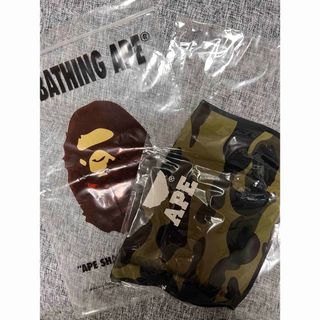 アベイシングエイプ(A BATHING APE)のエイプ　お食事エプロン　スタイ(ベビースタイ/よだれかけ)