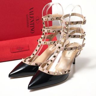 ヴァレンティノ(VALENTINO)の■未使用品■VALENTINO GARAVANI ヴァレンティノ ロックスタッズ アンクルストラップ パンプス 靴 サイズ37（23.5cm相当）レザー ブラック/ピンクベージュ イタリア製 ブランド古着【中古】20240424/GP7400(ハイヒール/パンプス)