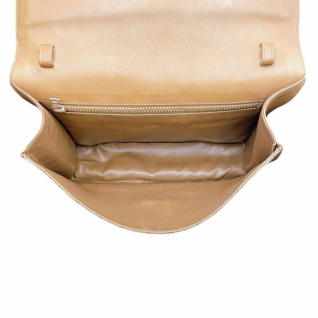 CELINE - CELINE セリーヌ Cマカダム柄 馬車 ショルダーバッグ CELINE - CELINE セリーヌ Cマカダム柄 馬車 ショルダーバッグ