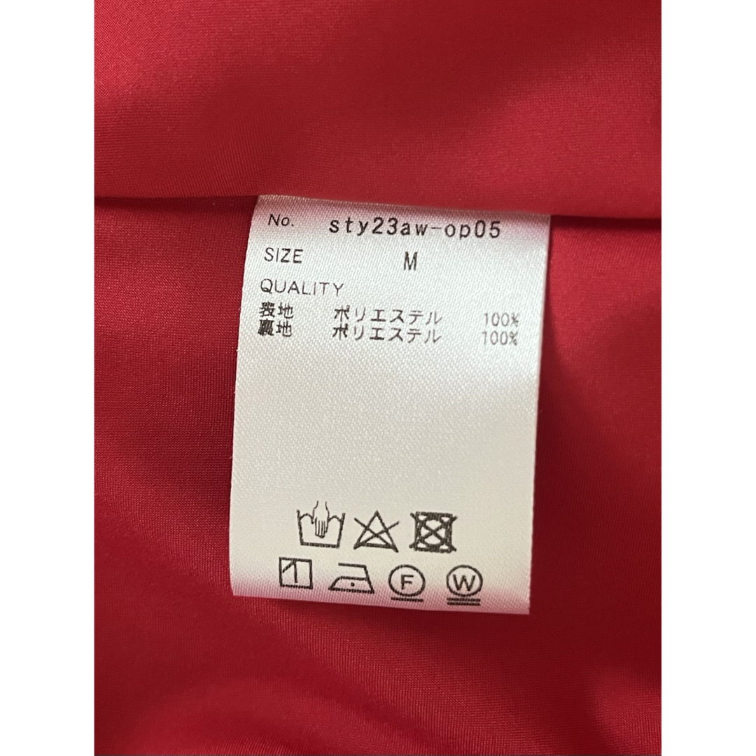 JENNE ラインタックフレアワンピース M レッド ジェンヌ JENNE ラインタックフレアワンピース M レッド ジェンヌ