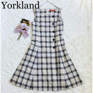 ✳︎美品✨Yorklandヨークランド　リネンライク　サイドプリーツワンピース