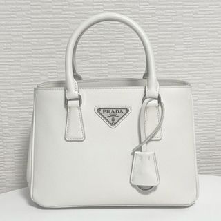 プラダ(PRADA)の【正規品】PRADA ガレリア サフィアーノレザー ショルダーバッグ ホワイト(ショルダーバッグ)