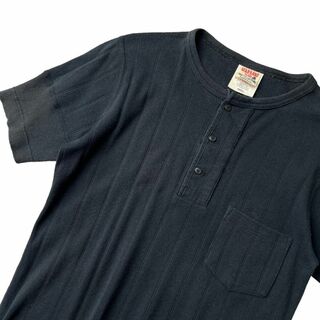 グラッドハンド(GLADHAND & Co.)の美品 GLAD HAND ポケット 半袖 ヘンリーネック メンズ S 黒(Tシャツ/カットソー(半袖/袖なし))