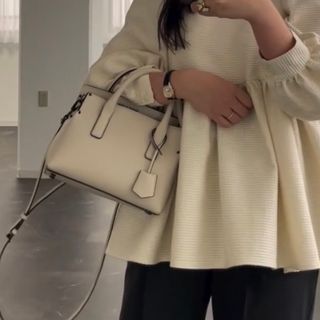 Charles and Keith - CHARLES&KEITH  ホワイト　バッグ　ohga チャールズアンドキース