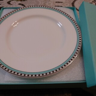 ティファニー(Tiffany & Co.)のティファニープラチナブルーバンドプレート２枚セット(食器)