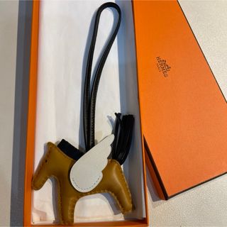 エルメス(HERMES)のエルメス　ペガサスチャーム　B刻印　専用です。PM 新品未使用(チャーム)