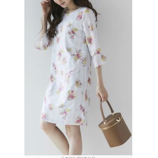 トッコクローゼット(TOCCO closet)のtocco closet 花柄　小花　ストライプ　水色　ワンピース(ひざ丈ワンピース)