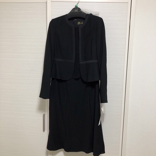 トウキョウソワール(TOKYO SOIR)の新品未使用 東京ソワール 礼服 ジャケット、ワンピースセット(礼服/喪服)
