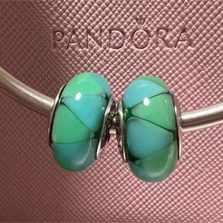 パンドラ(PANDORA)のパンドラCaptivating Green ムラノガラスチャーム　2個(チャーム)