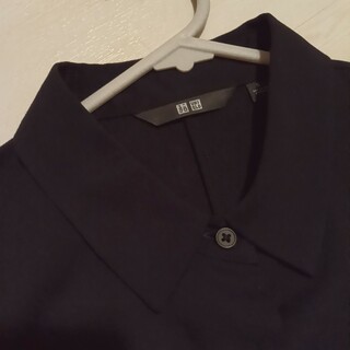 ユニクロ(UNIQLO)の新品 UNIQLO 09 黒シャツ 半袖 レーヨンブラウス size S(シャツ/ブラウス(半袖/袖なし))