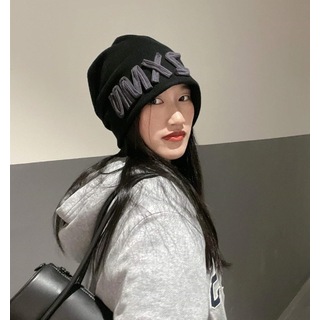 ビーニー　帽子　レディース　小顔効果　ニット帽　ブラック　ステッチ　ロゴ　韓国　