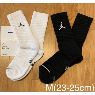 ジョーダン(Jordan Brand（NIKE）)の新品　ジョーダン　M(23-25cm)   エブリデイ　クルーソックス　白黒2足(バスケットボール)