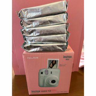 富士フイルムﾁｪｷinstax mini 12 ｸﾞﾘｰﾝ1台+ﾌｨﾙﾑ50枚 (フィルムカメラ)