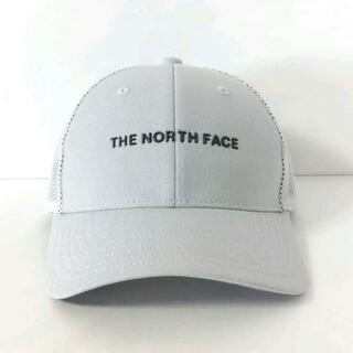 ザノースフェイス(THE NORTH FACE)のTHE NORTH FACE(ノースフェイス) キャップ M - ライトグレー×黒 ポリエステル×ポリウレタン(キャップ)