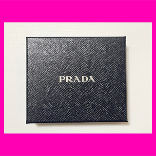 プラダ(PRADA)のPRADA プラダ　箱　ミニ財布(折り財布)