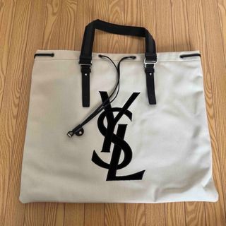 Yves Saint Laurent - 新品未使用 YVES SAINT LAURENT トートバッグ  保存袋あり