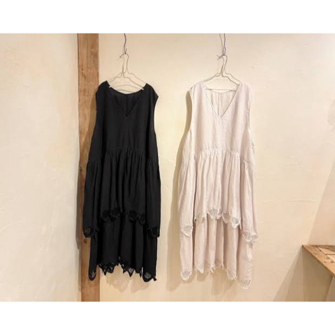 ネストローブ リネンスカラップ刺繍スリーブレスワンピース ネストローブ リネンスカラップ刺繍スリーブレスワンピース