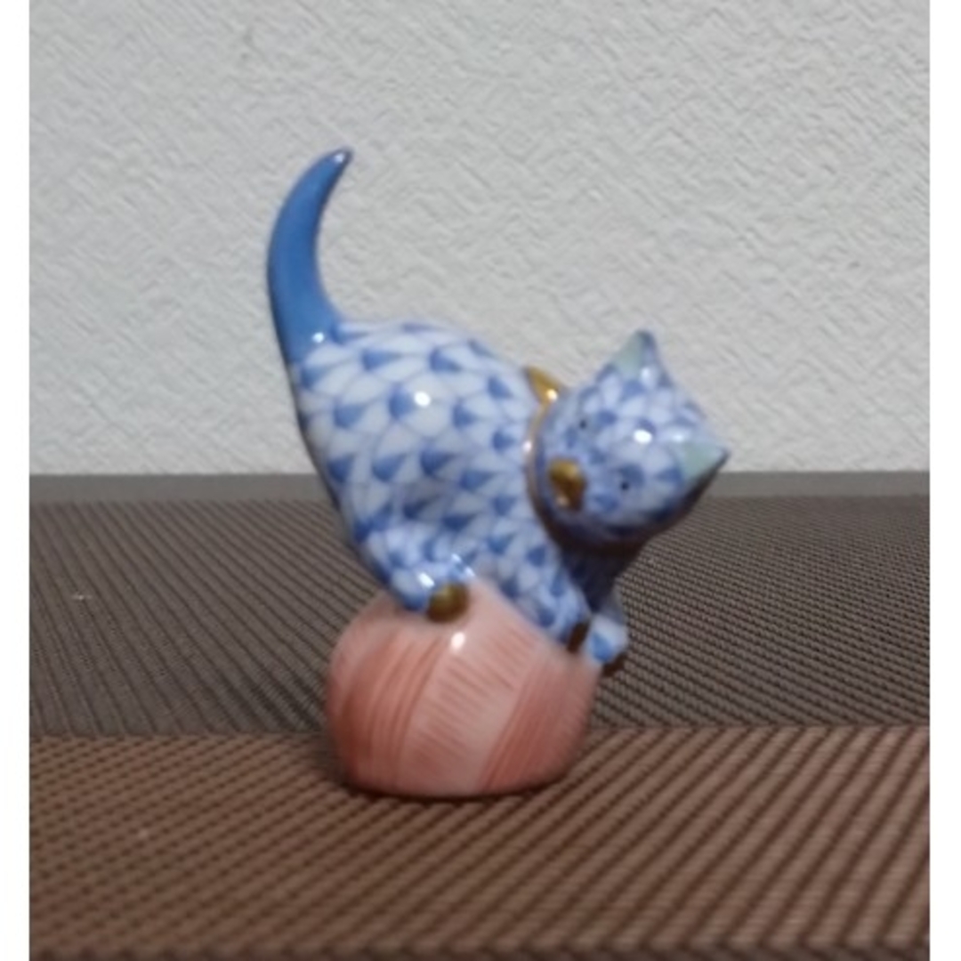 ヘレンド・フィギュリン 玉乗り猫 ヘレンド・フィギュリン 玉乗り猫