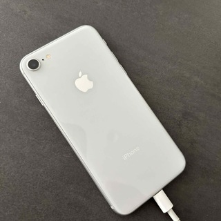 アップル(Apple)のiphone8 本体(スマートフォン本体)