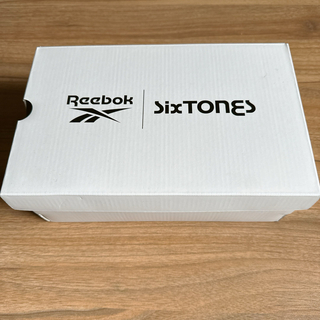 リーボック(Reebok)のSixTONES × Reebok コラボスニーカー 22.5cm(スニーカー)
