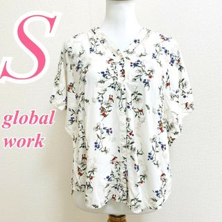 グローバルワーク(GLOBAL WORK)のグローバルワーク　ブラウス　S　ホワイト　レッド　ブルー　グリーン　花柄(シャツ/ブラウス(半袖/袖なし))