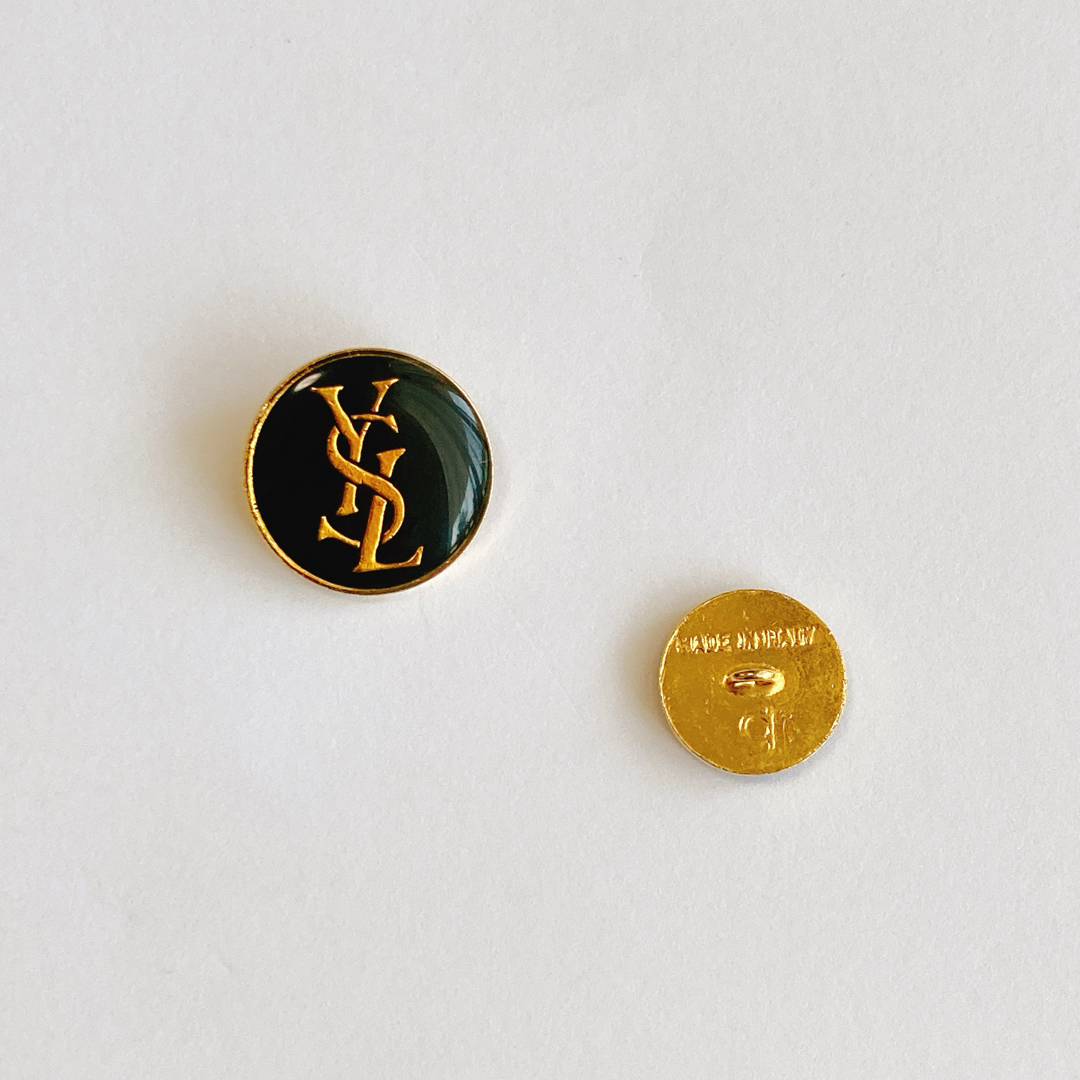 Yves Saint Laurent - イヴサンローランボタンの通販 by pearl Yves Saint Laurent - イヴサンローランボタンの通販 by pearl
