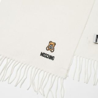 モスキーノ(MOSCHINO)の■極美品■MOSCHINO モスキーノ マフラー《30cm×180cm》50124 M5293 テディベアパッチ ロゴ刺繍 ホワイト ブランド古着【中古】20231128/GO8315(マフラー/ショール)