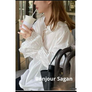 ボンジュールサガン(BONJOUR SAGAN)の新品未使用Bonjour Sagan刺繍キャンディスリーブブラウス(シャツ/ブラウス(長袖/七分))