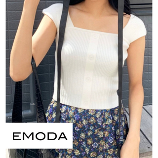 エモダ(EMODA)の美品！！【EMODA（エモダ）】FREEサイズ　ホワイト　半袖ニット(ニット/セーター)