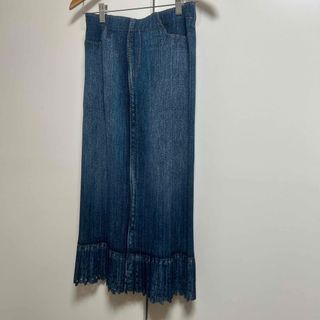 PLEATS PLEASE ISSEY MIYAKE(デニム ・ ロングスカート)の PLEATS PLEASE ISSEY MIYAKE(デニム ・ ロングスカート)の