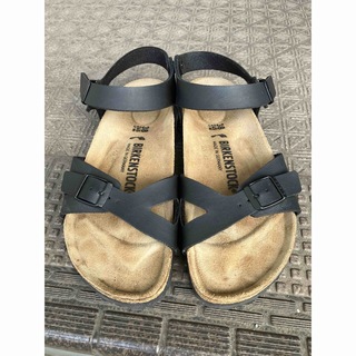 ビルケンシュトック(BIRKENSTOCK)のBIRKENSTOCK  サンダル　黒38(サンダル)