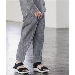グローバルワーク(GLOBAL WORK)のグローバルワーク　センタープレスクロップド　パンツ　黒チェック　140㎝(パンツ/スパッツ)