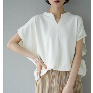 新品　キーネックドルマンTシャツ/ホワイト(Tシャツ(半袖/袖なし))
