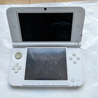 ニンテンドウ(任天堂)の最安値  任天堂 3DS LL  ホワイト(家庭用ゲーム機本体)