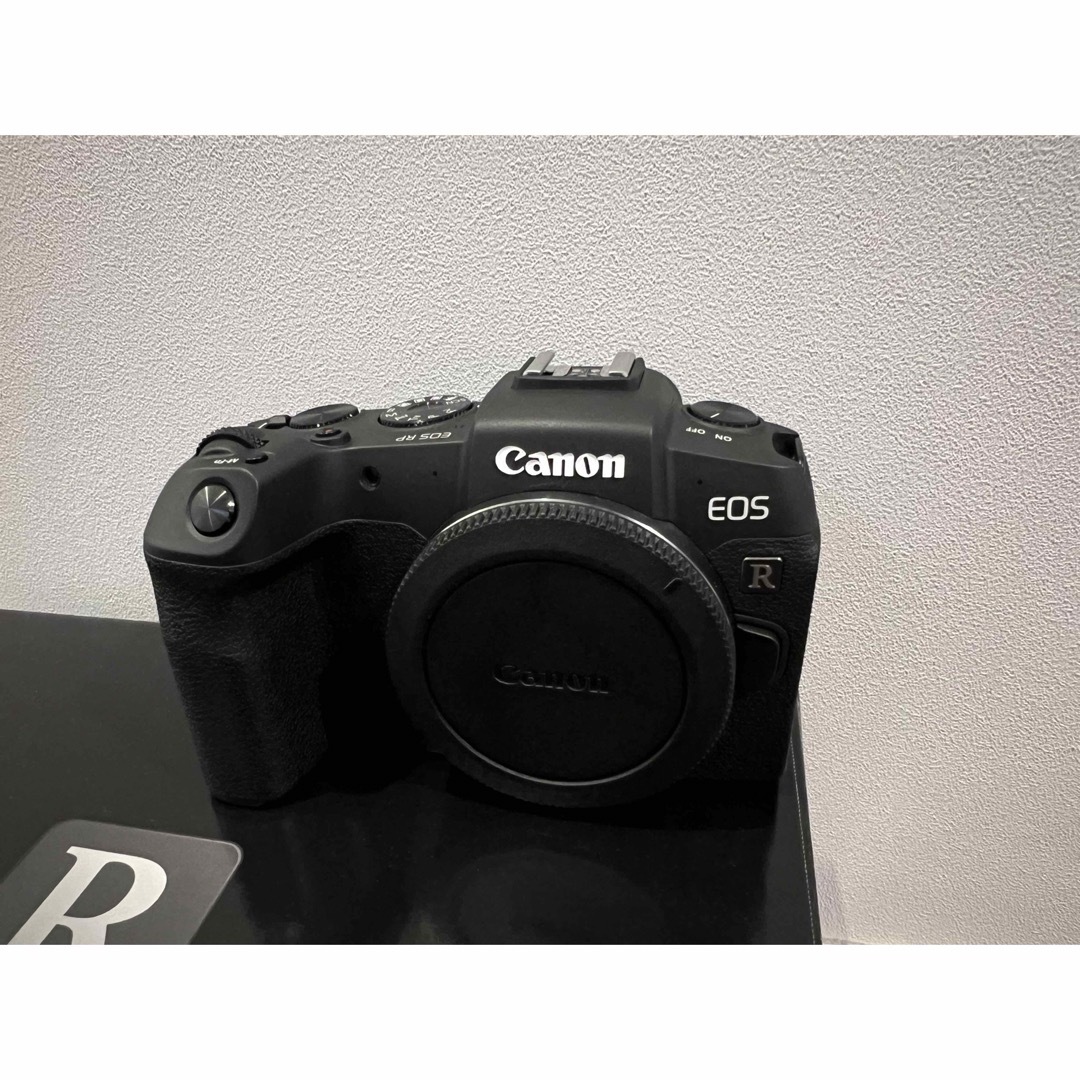 Canon ミラーレス一眼カメラEOS RP ボディ美品 Canon ミラーレス一眼カメラEOS RP ボディ美品