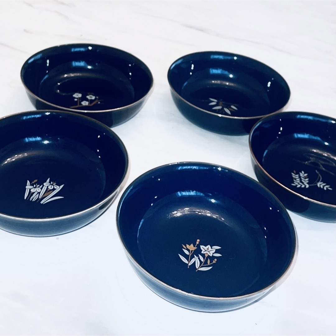 たち吉 - 新品 たち吉 金彩 小鉢セット 5枚組 丸皿 小皿 花柄 絵 たち吉 - 新品 たち吉 金彩 小鉢セット 5枚組 丸皿 小皿 花柄 絵