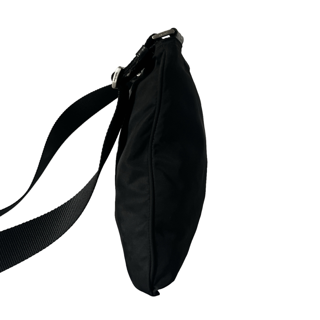 正規品 プラダ ショルダーバッグ クロスボディ 三角ロゴ 正規品 プラダ ショルダーバッグ クロスボディ 三角ロゴ