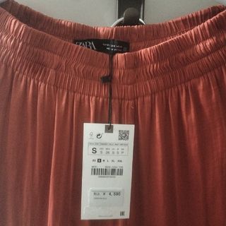 ザラ(ZARA)のタグ付き新品✨ZARA　ワイドパンツ(カジュアルパンツ)