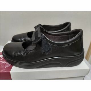 Strober ストロバー 黒(ローファー/革靴)